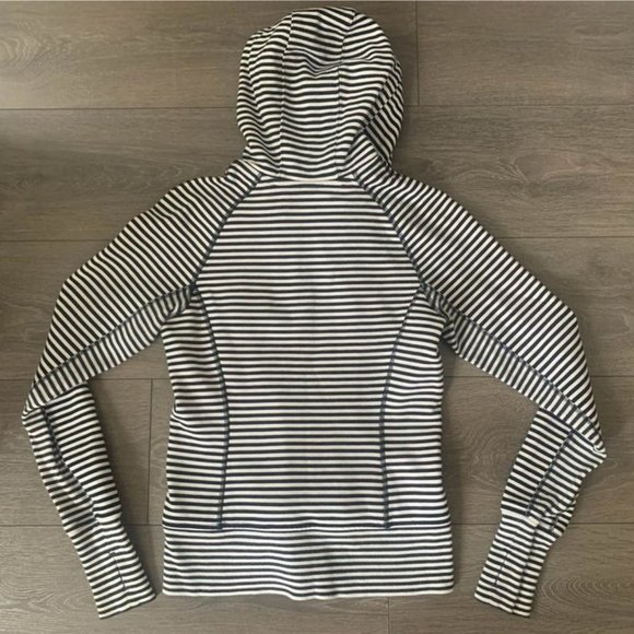 Lululemon Women’s Striped Scuba Zip Hoodie (Size 4) - Picture 2 of 3